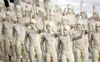 La magia de la mitología griega volvió  a Atenas en una espectacular ceremonia inaugural de los Juegos Olímpicos que regresan al país donde nacieron hace dos mil 766 años.