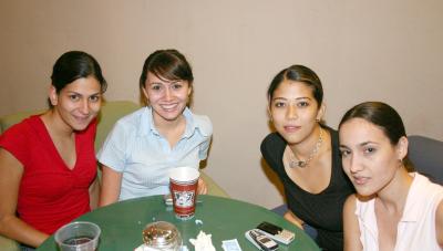 Paty García, Rhoda Real, Sayin Wong y Paty Reyes.