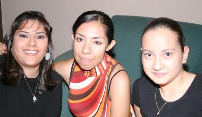 Rosal Juárez, Rocío Gaytán y Laura Lesprón.