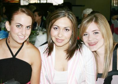  17 de Agosto 

Marytere Martínez, Magda Navarro y Sofía Zarzar.