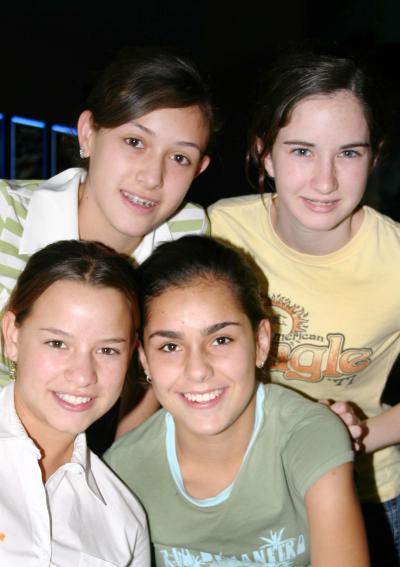 Mariana Bejarano, Gimena de la Fuente, Ale Serna y Andrea Bustamantes.