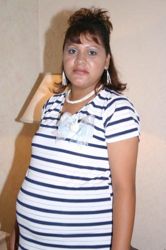  22 de Agosto 

Mariana Sifuentes de Olivares recibió numerosos obsequios, en su fiesta de regalos.