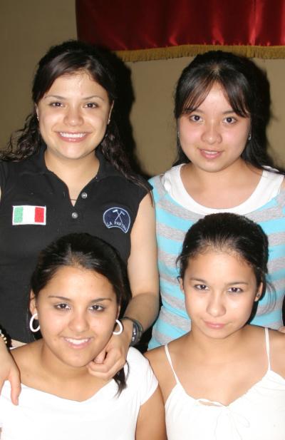 Ileaná Cruz, Mariana Santos, Liz del Bosque y Vicky Villarreal.