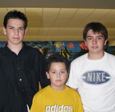 Adolfo Mijares, Óscar Quiroz y Fernanado Quiroz.