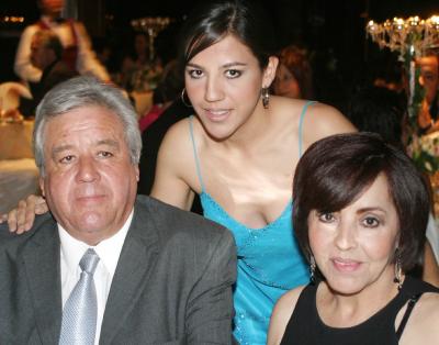 Raúl Castro, valeria Castro y Silvia R. de Castro.