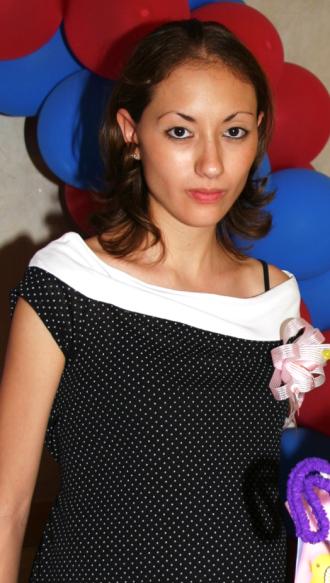 Natalia Máynez de Silva recibió sinceras feliccitaciones en la fiesta de regalos que le ofrecieron por el próximo nacimiento de su bebé.