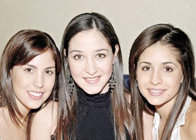 Gaby de Obeso, Vicky de Ibargüengoytia y Luzma de Nahle.jpg