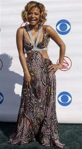 Christina Milian llegó sola pero muy sonriente y amable con todos.
