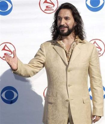 Marco Antonio Solís El Buki ganó en la categoría de Mejor Canción Regional Mexicana por 'Tu amor o tu desprecio'.

Vicente y Alejandro Fernández obtuvieron el trofeo de Mejor Álbum Ranchero por el disco En Vivo Juntos Por Última Vez, en la que competían con Pepe Aguilar, Marco Antonio Solís y Pablo Montero.