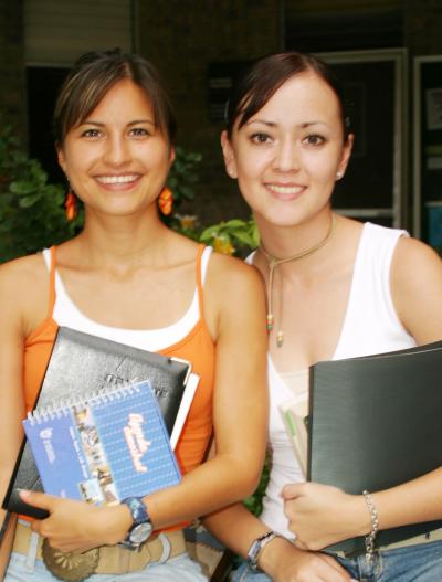 Cecy Campos e Idalia Anaya.