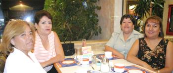 Elvia Gutiérrez, Claudia Názer, Laura Sarmiento y Tita Wong.