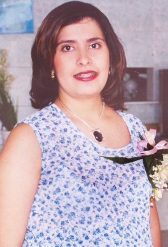 06 de Septiembre de 2004

Magda Reyes de Romero, captada en su fiesta de regalos.