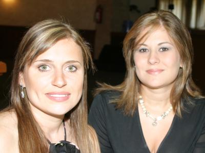 Mary V. de Muñoz y Noeli López de Barba.