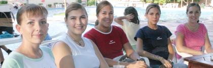  10 de Septiembre de 2004

Vero de Estrada, Flory de Campillo, Martha de Gamero, Nora de la Torre y Gaby de Landeros.