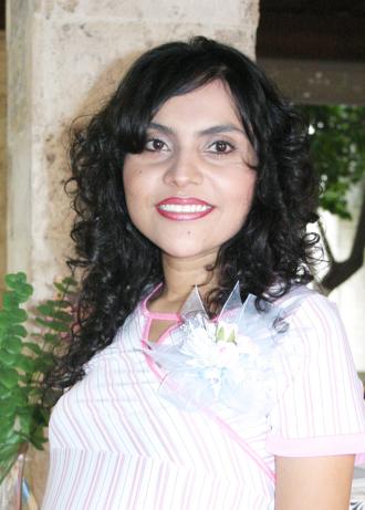  10 de Septiembre de 2004

Gaby Vázquez de Tinajero recibió sinceras felicitaciones, en su fiesta de canastilla.