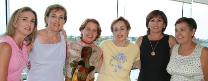María Luisa, Goga, Marcela, Ana Sofía, Tere, susana y Lisy Dingler.