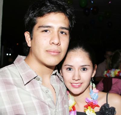 Salvador Alvarado y Laura Valle.
