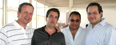  12 de septiembre de 2004

Luis Sordo, Carlos Delgado, Ramón Franco y  Manuel González.