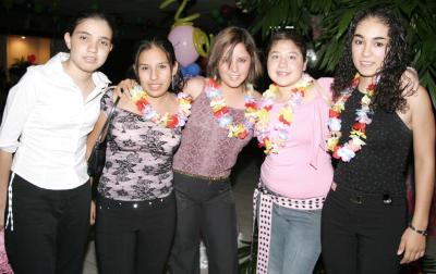 Maguis Sánchez, MAura Fisher, Isabel Mena, Xanath Fragoso y Ana Laura Hamdan.