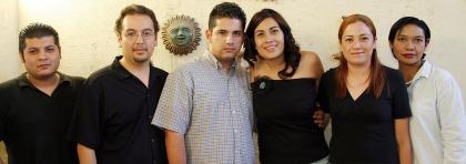 Julio del Río, Ricardo Herrera, Antonio, Corona, Jaqueline Ramos, Brenda Padilla y Meredith  Falcón.