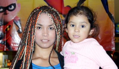 Karla Luna Hernández y Vianey Pichardo.