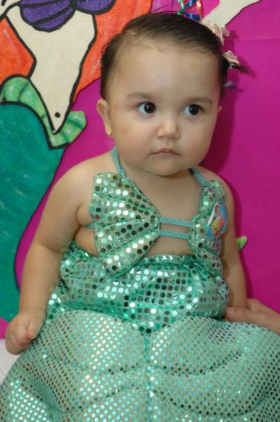 Luciana Estrada Negrete festejó primer cumpleñaos, con un divertido convivio infantil.
