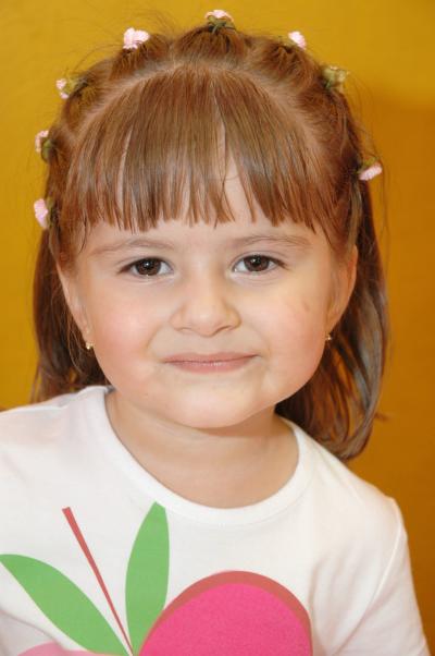  05 de octubre de 2004

Catalina Gamboa Arroyo celebró su tercer cumpleaños, con un divertido convivio infantil.