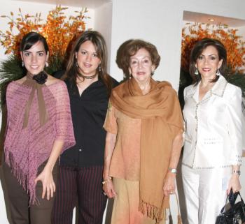 Fernanda Fuéñez, Rebeca Mijares, Tere P. de Quintero y Susana Quintero