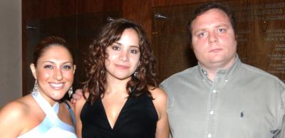 Gabriela Guajardo, Liliana A. de Cortina y Leonardo Nahle.