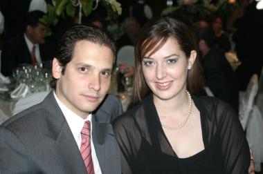 Severino González y Claudia de González.