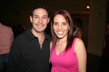  13de octubre de 2004

Adrían Menéndez y Valeria Martínez de Menéndez.
