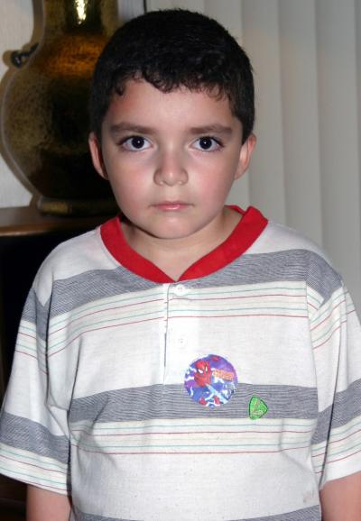  15 de octubre de 2004

Christopher Joseph Martínez Hernández celebró su séptimo cumpleñaos, con un divertido convivio que le prepararon sus papás, Rodolfo Martínez y Mayela de Martínez.