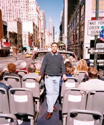 Humberto Aguilera Aguirre de paseo por las calles de Nueva Tork, en sus más recientes vacaciones por aquel país.