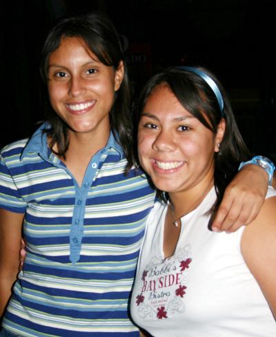 Karla  Facio y María de Facio