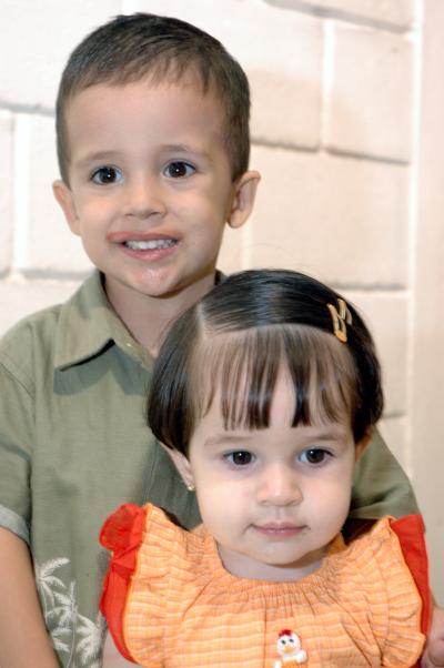 Juan Carlos y Fernanda Issa Beltrán del Río, captados en su fiesta de cumpleaños.