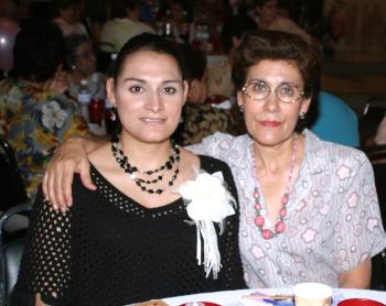 Margarita de Anda y Sandra Rivas.