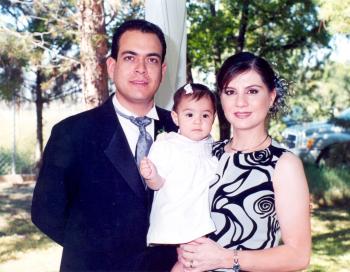 Otto Ramos Castro, rosa Isela Enríquez de Ramos y Mariángel Ramos Enríquez.