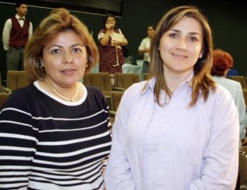  31 de octubre de 2004

Titis de Ruiz y Mónica de Segura.