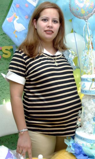  02 de noviembre de 2004

Gisely MAeda de Varela disfrutó de un agradable festejo, por el cercano nacimiento de su primer bebé.