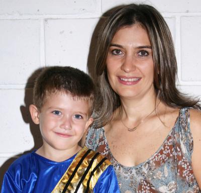 Pablo González Grageda celebró su quinto cumpleñaos, con una divertida piñata que le organizó su mamá susana de González.