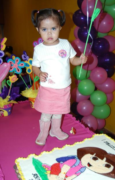  05 de noviembre de 2004

 Andrea Torres Chávez festejó su segundo año de vida, con una merienda que le ofrecieron sus papás.