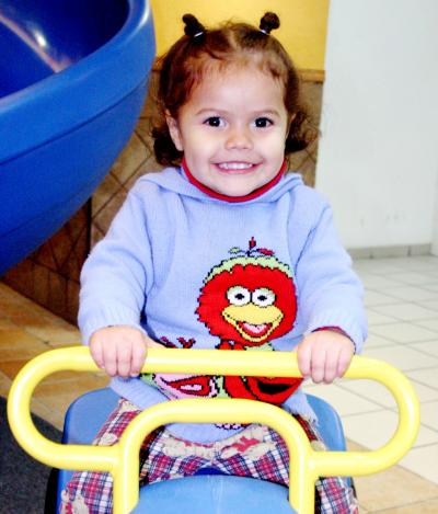 La pequeña Ximena Valdez Sotomayor, en pasado festejo infantil.