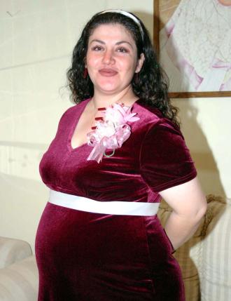  12 de noviembre de 2004
 Nora Delioa Martell Banda espera el nacimiento de su segundo bebé y por tal motivo disfrutó de una fiesta de canastilla