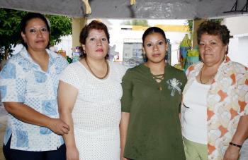 Blanca Esthela Luévanos Rivas disfrutó de un festejp quie le organizaron con motivo de su cumpleaños