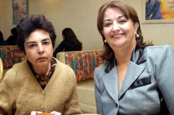 Leticia de Galván y Ángeles Torres