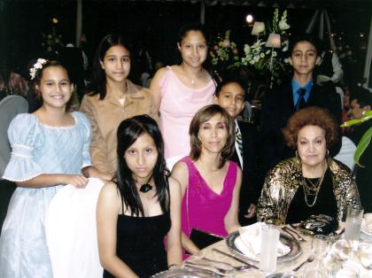 Denisse, Michel, Paloma, Roberto, Héctor, Alejandra  Araceli