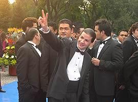 El Recodo participó en un popurrí en honor al señor Antonio Aguilar.