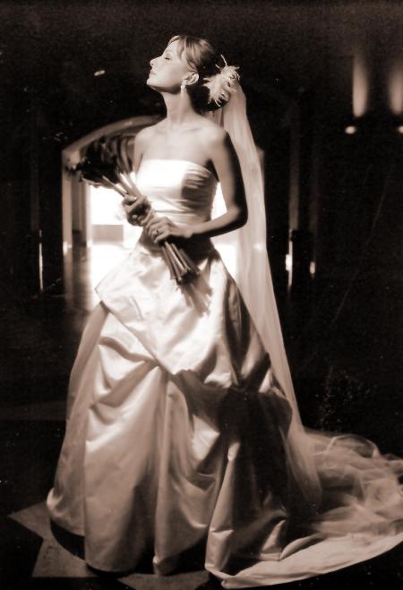Srita. Alma Cristina Garza Islas el día de su boda con el Sr. José Antonio Fernández Horcasitas.