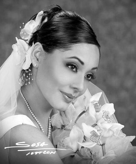 Srita. Consuelo Ramos Álvarez, el día de su enlace matrimonial con el Sr. Omar Alfonso Luján.