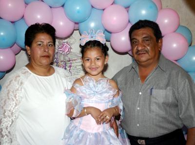  19 de noviembre de 2004

V-Montserrat Reyes Sierra disfrutó de una fiesta de cumpleaños